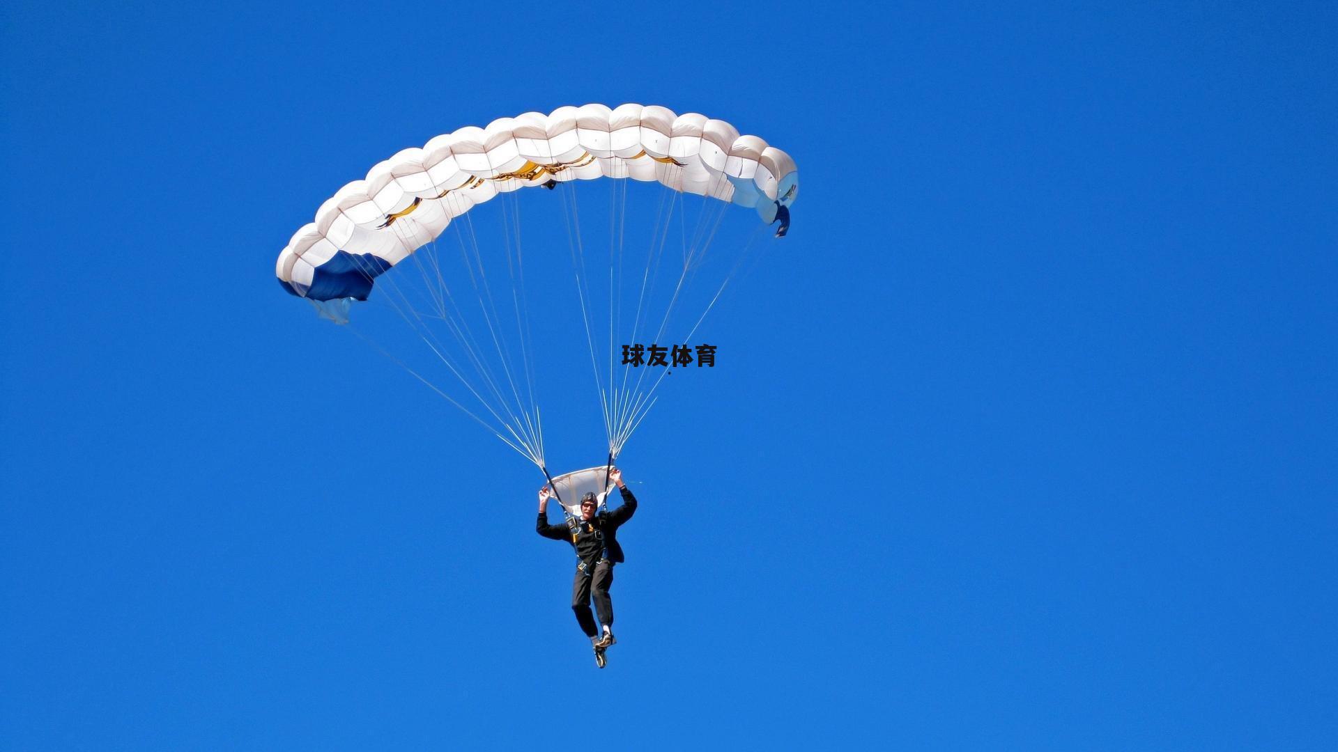 意乙升级附加赛上演逆转好戏 帕尔马客场2-1力克维罗纳占先机